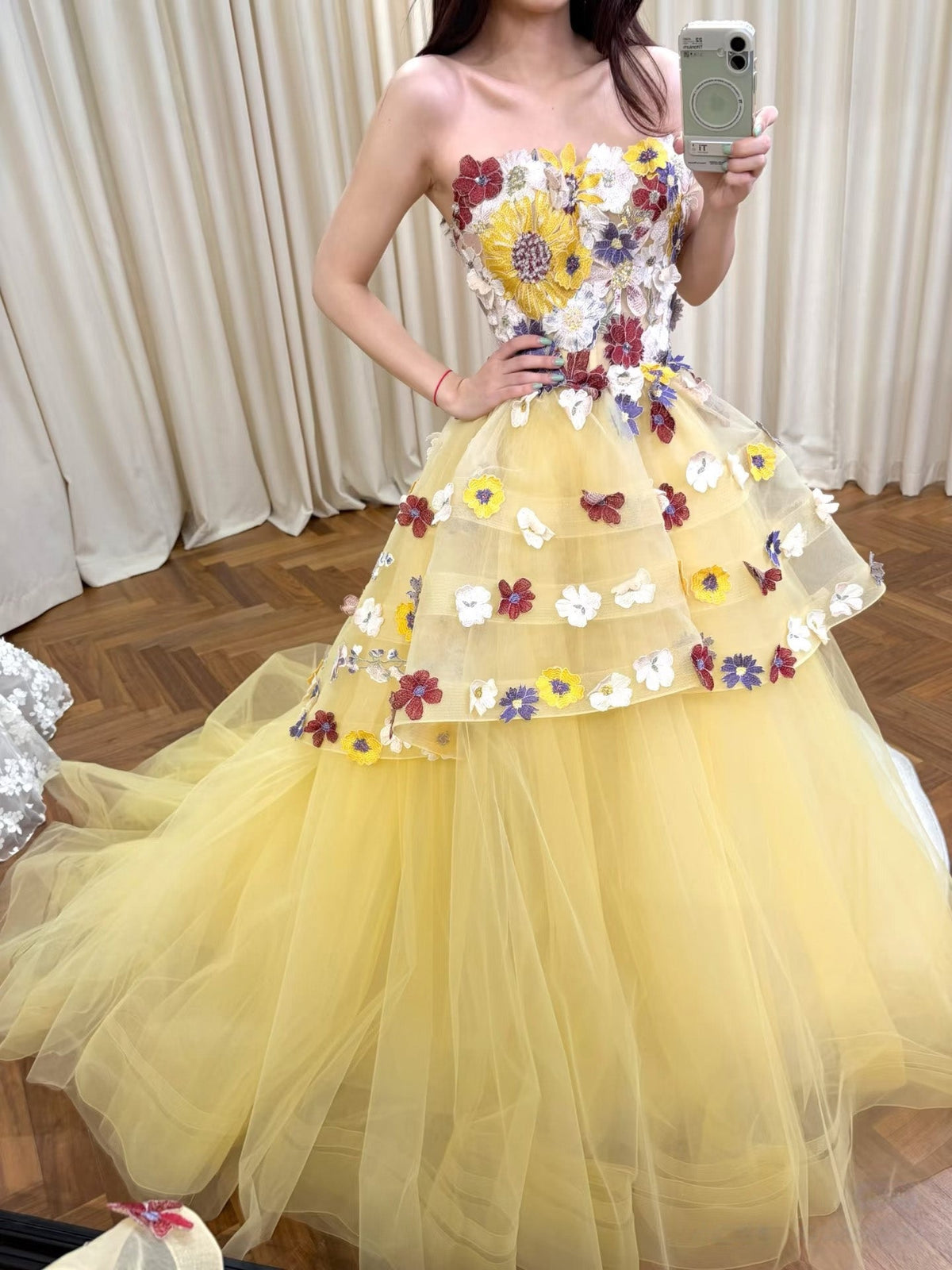 A-line Sweep Train Tulle Yellow Prom Dress with Lace Applique